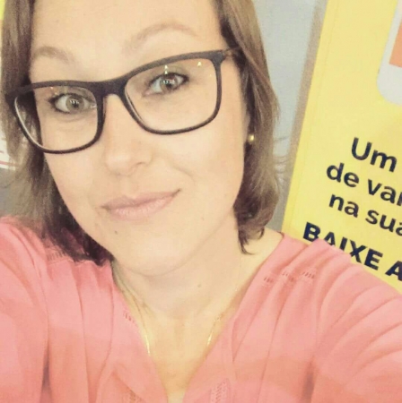 SIMONE HRENHUK