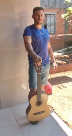 CLEITON FREITAS RIBEIRO